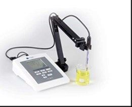 Laboratorieprodukter Instrument & apparater Art nr Benämning Frp Beskrivning Anm 818980 Digital-termometer, Modell TD10 818981 Digital-termometer, Modell TD11 818982 Digital-termometer, Frio-Temp