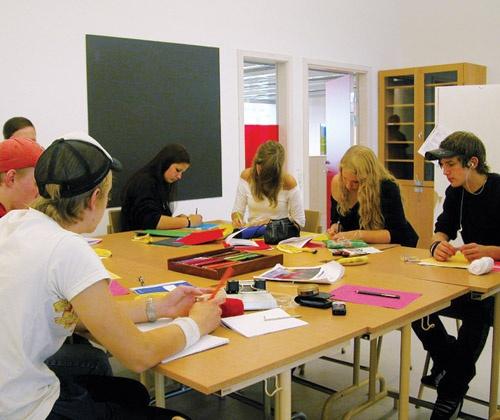 Inriktningar: Fritid och hälsa Pedagogiskt arbete Socialt arbete Exempel på