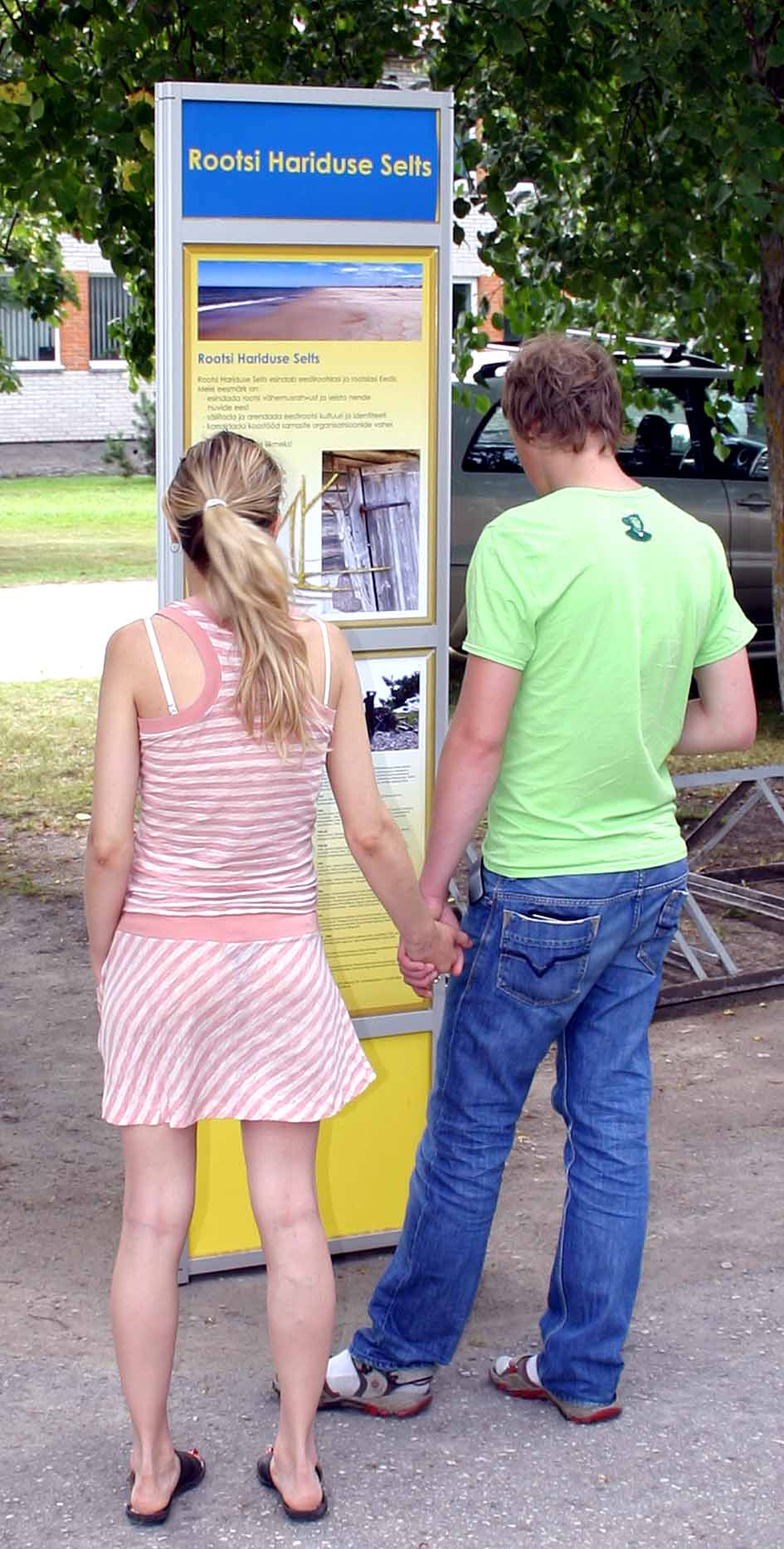 23.08.2010 Eesti keel lk. 4-6 1/6 Höstprogram 2010 Svenska Odlingens Vänner i Estland har idag en bred verksamhet som riktar sig till både estlandssvenskar och svenskar i Estland.