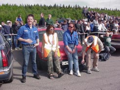 6 19 Rapport från En dag på strippen Föga anade jag vad som komma skulle, när Patrik ringde från ett pågående styrelsemöte och frågade om jag och Peter Johansson kunde tänka oss att ta på oss