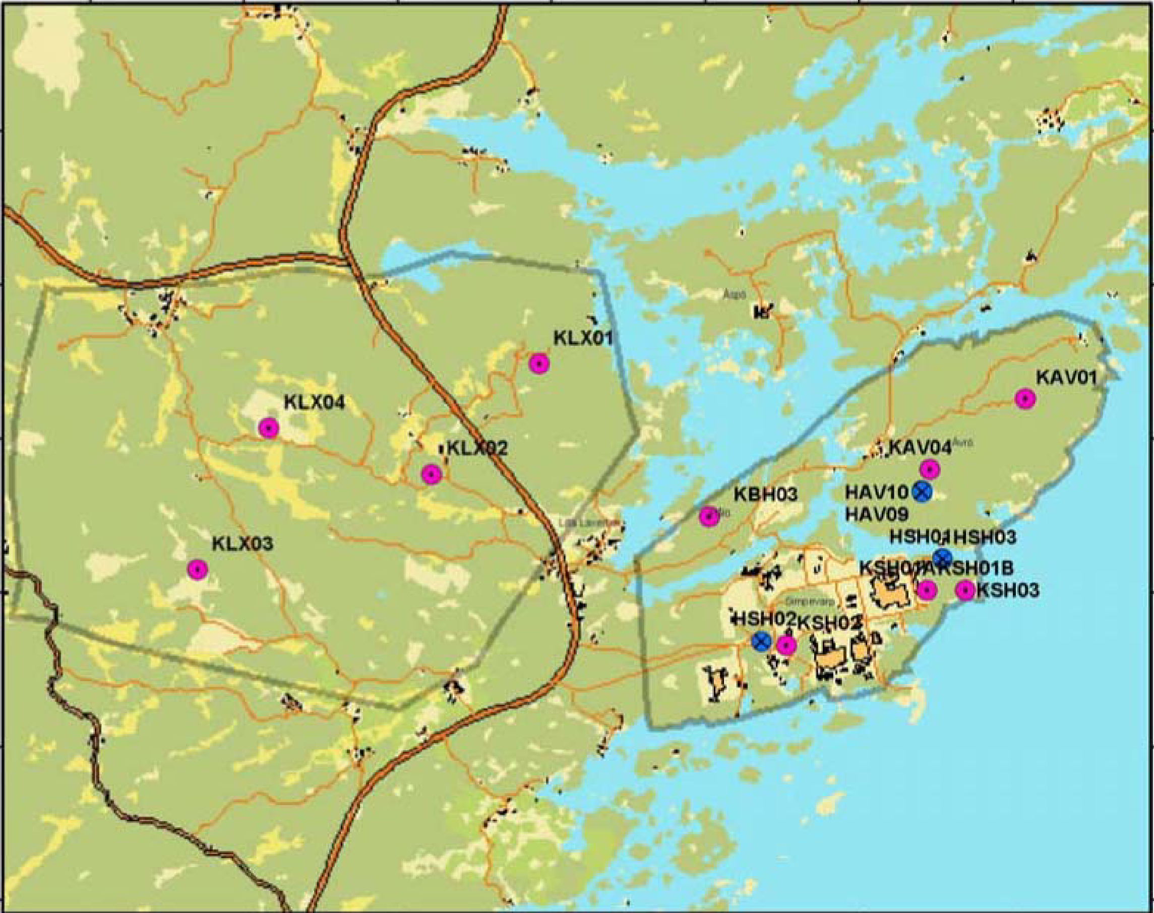 6 (18) Figur 1. Placering av kärnborrhål KLX03 och KLX04. Platsmodellering, Anders Ström, SKB Modellprojekt Oskarshamn arbetar med den geometriska modellen för Simpevarps version 1.1. Inom modellprojekt Forsmark pågår slutfasen av rapportskrivningen för version 1.