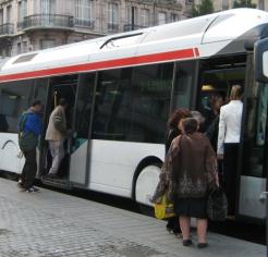 Andel kollektivtrafik HUR LOCKA BILISTEN FÖR FÄRRE BILAR?