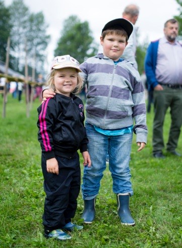 Lassalångnäs r.f deltar i Skördefesten som plåpp åpp gård. Lördagen den 17 september kl 11-21. Här finns något för både stora och små.