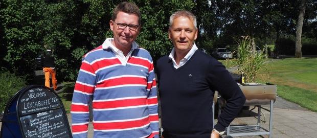 Traditionsenlig golftävling, anordnad av Kävlinge kommun & KKB I strålande solsken och tidvis bitande vind startade 52 förväntansfulla golfare årets upplaga av Kävlinge kommuns och KKB:s företagsgolf.