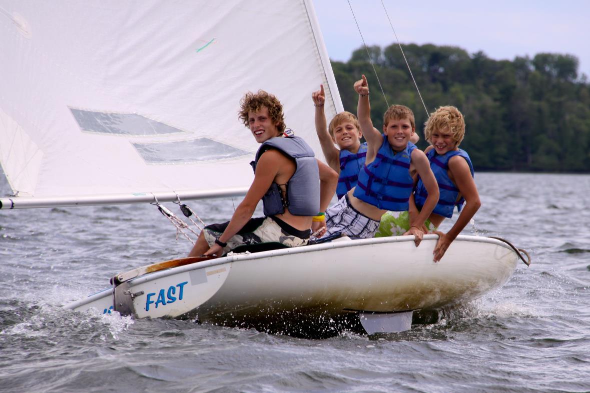 Kärnvärden - Svensk Segling - Laganda Segling är både en individuell prestation och en laginsats.