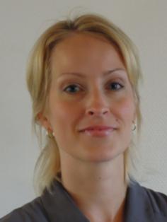 4 Lina Cesar, Lessebo, 31, arbetssökande 1 Ledamot i Hovmantorps s-förening, ledamot i Barn och utbildningsnämnden i Lessebo 2 Rättvisa, jämlikhet och delaktighet 3 Genom att utveckla och förbättra