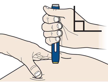 A Steg 3: Injicera Fortsatt att hålla huden sträckt eller ihopnypt. PLACERA den förfyllda injektionspennan mot huden med 90 graders vinkel. Den orange hylsan ska vara avtagen.