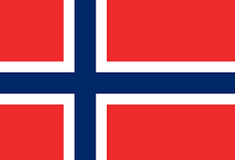 Huset vi hyrt var utrustat med 3 stora sovrum, stort kök, toa/duschrum, 2 allrum, stor kompressor, altan mot vattnet och en brygga bara för oss. Kan man ha det bättre?