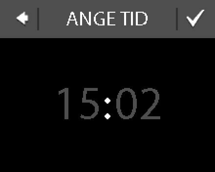 2. Tryck på timtalet och ställ in timmen med hjälp av pilarna < och >. Tryck på för att bekräfta. 3. Tryck på minuttalet och ställ in minuterna med hjälp av pilarna < och >. Tryck på för att bekräfta. Tryck på igen för att gå till skärmen ANGE DATUM.