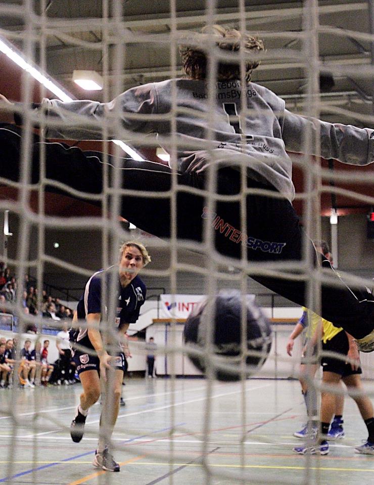 Mathias 35 år, Nättraby Idrott: Handboll - bl.a. Champions