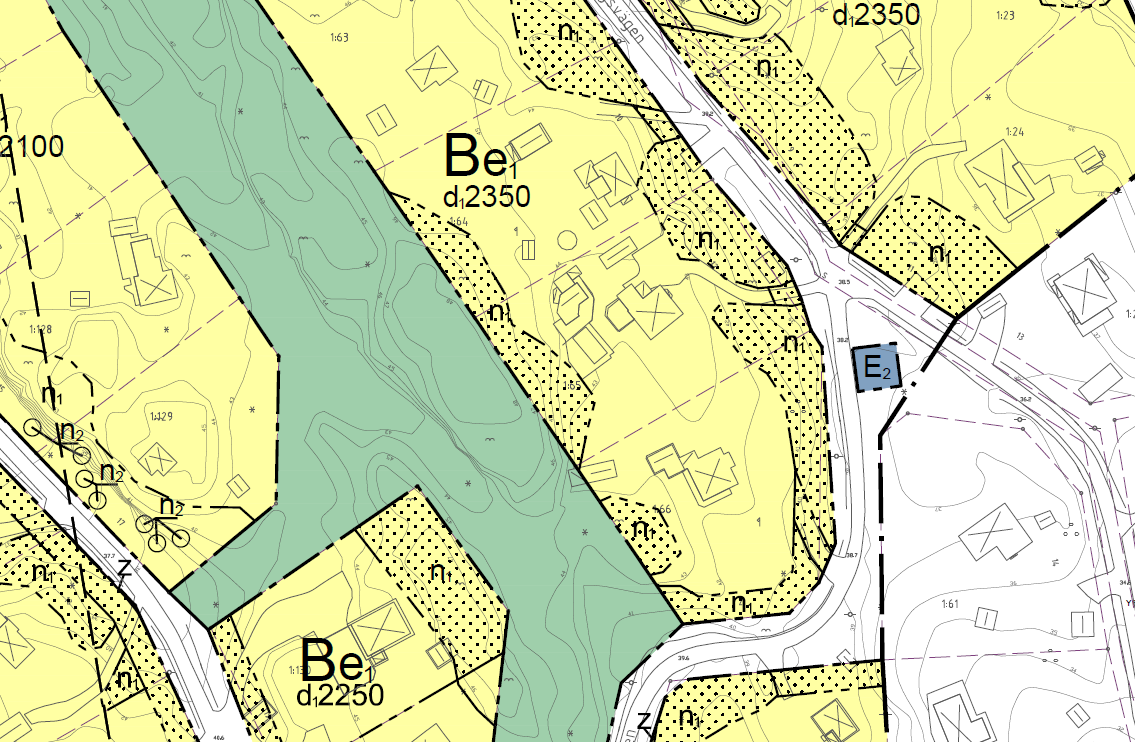 I översiktskarta (3) markerad med O Fastighetsreglering på mark mellan väg och privat fastighet på Ullbergsvägen, samt transformatorstation, E 2, i korsningen