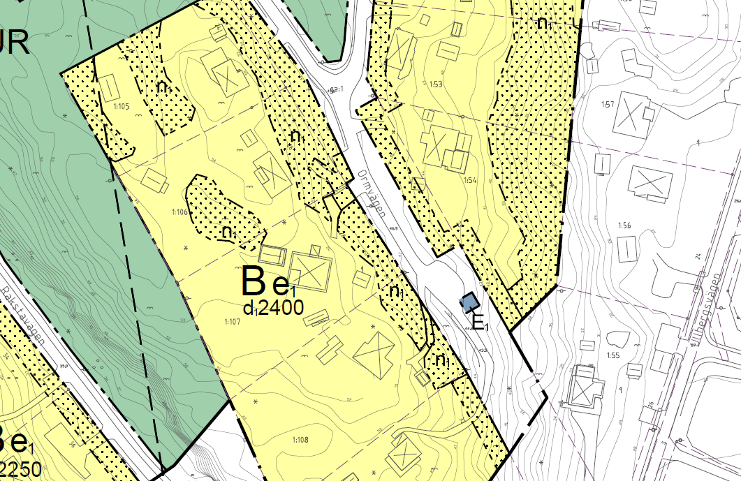 I översiktskarta (3) markerad med S Fastighetsreglering på mark mellan väg och privat fastighet samt pumpstation, E 1, på Ormvägen.