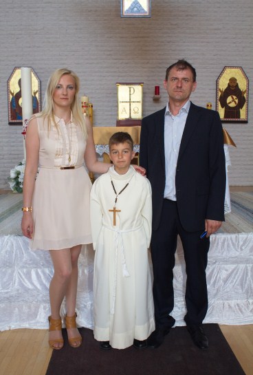 FÖRSTA KOMMUNION DEN 27 MAJ 2012 S:t Franciskus av Assisi kyrkoblad -