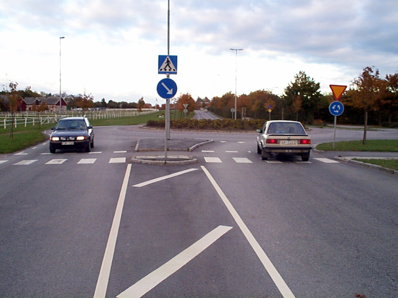 Bulletin 190 Framkomlighet i korsningar utan trafiksignaler En litteraturöversikt Ola
