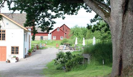 Morgondagens Fjärdhundra 10 PUNKTER FÖR ETT BÄTTRE FJÄRDHUNDRA Efter analysen av Fjärdhundras förutsättningar, identitet samt styrkor och svagheter sammanfattas i detta avsnitt ortens framtida behov