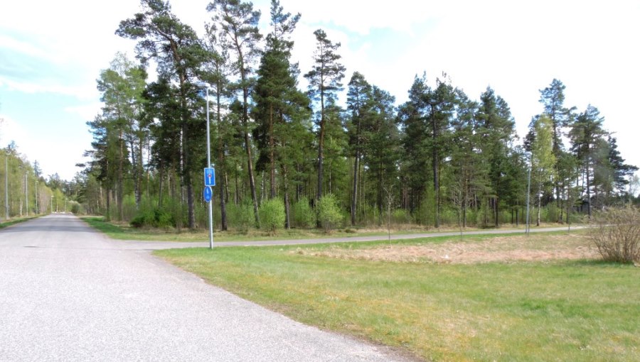 KLEVSHULT I Klevshult finns en lekplats som är integrerad med skolan och förskolan, samt en allmän kommunal lekplats vid Ljunggatan.