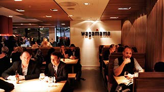 Restaurangutbud i världsklass forts. WAGAMAMA I Waterfront building hittar vi kanske stans bästa japanska restaurang till ett rimligt pris.