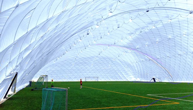 Med din hjälp kan Djurgården Fotboll bygga en egen hall för elvamannafotboll på Hjorthagens IP.