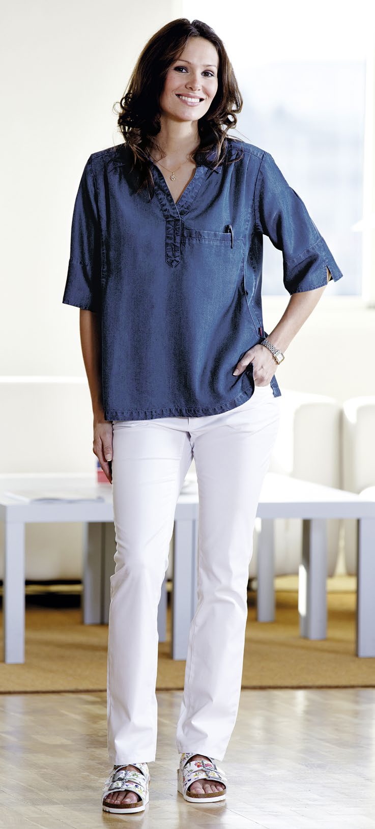Tencel TVÄTT 60 C PRIS 599 KR 69 11005SM42 Blus med stråveck Vår nya rymliga blus med feminin halsöppning och krage passar dig som vill ha en modell med god komfort och rörlighet.
