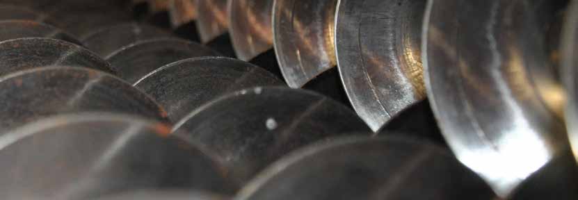 Typ Diameter mm D-100 100 D-125 125 D-150 150 T-80 TO-80 200 Varvtal Kapacitet ton/h baserat på lutning Rörskruvar Rekommenderad motorstorlek i kw baserad på skruvens längd Motor Skruv 0 10 45 70 3 m