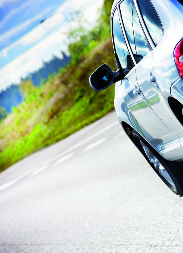 Vi testar för dig. Moderna bilars ABS-, antisladd- och antispinnsystem är högklassiga och ger en känsla av säkerhet.