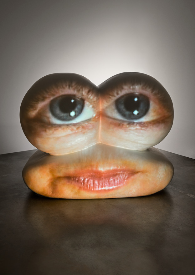 M*r>0r Tony Oursler 16