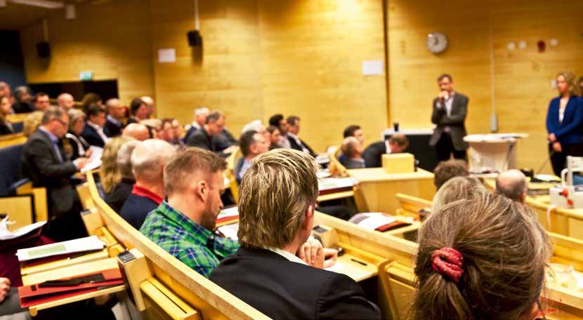 ARBETSMARKNAD OCH VUXENUTBILDNINGSNÄMNDEN arbetsmarknad- och vuxenutbildningsnämnden Botkyrkabornas delaktighet ger resultat Vi fokuserar på insatser som ska leda till arbete och utbildning.