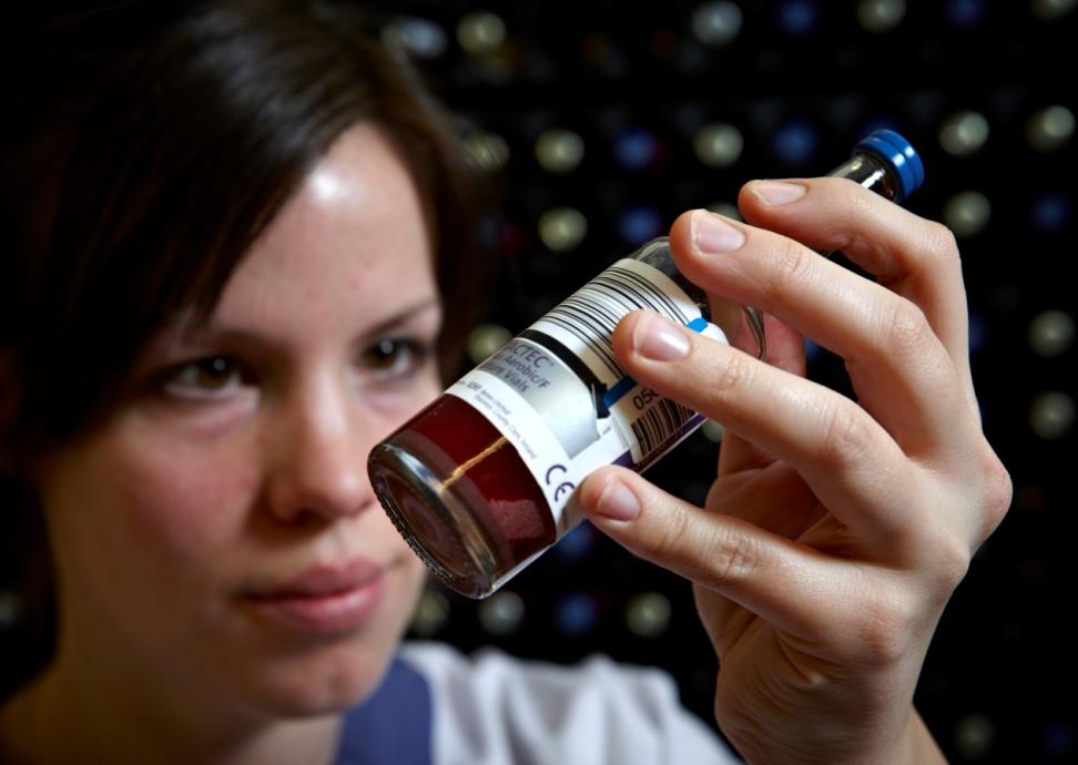 D-AT från blodkultur De flesta lab i verige gör AT direkt från pos
