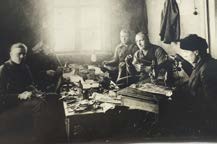 NOTISER foto: Ejendals Suomi Stort intresse för Ejendals roadshow Jalas fyller 100 år Under 2016 firar Jalas sitt 100-årsjubileum. I nästa nummer av Greppet kan du läsa mer om firandet.