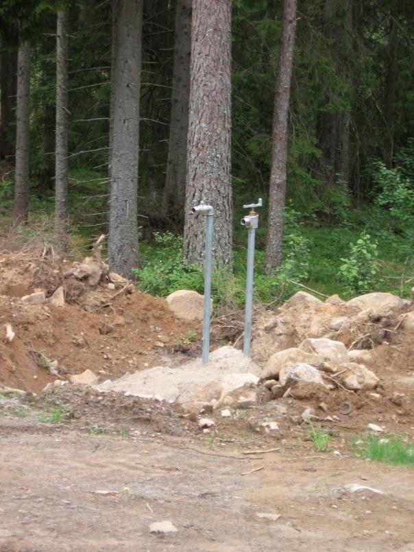 Rörsystem för vatten & luft Fem slingor, 3 100 meter, 0,3-1 meters djup Vattenrör, varmförsinkat stålrör, 4 tum Tryckluftsrör, polyeten, 90/125 mm 63 st