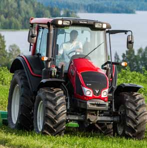 PROGRAM MASKINVISNING Välkommen till Kalmar Lantmäns största maskinvisning någonsin. Aldrig förr har vi visat upp så mycket maskiner!