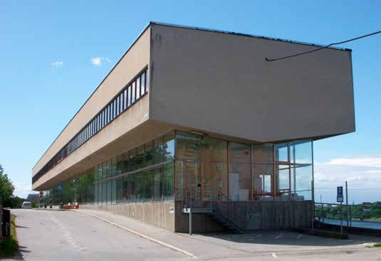 49 4.8 Byggnaders bottenvåningar utformas för att möjliggöra funktioner som bidrar till en mer aktiv stadsmiljö och ett bra samspel mellan ute och inne, mellan privat och offentligt. 4.9 Alla, oavsett behov och bakgrund, bereds plats i den blandade staden.