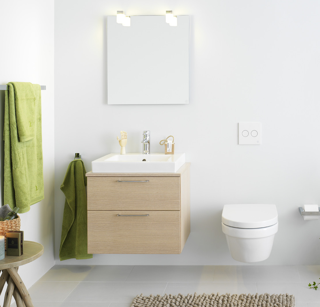 EFFEKTIVT RENT VID VARJE SPOLNING TIDLÖS DESIGN I SAMSPEL MED PERFEKT FUNKTION. HYGIENIC FLUSH PASSAR ALLA BADRUM.