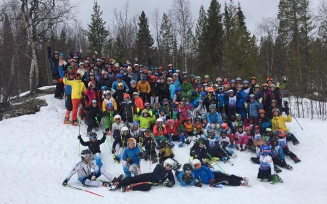 Behov 2016/2017 Alla föräldrar hjälper till med Klubbmästerskap i Slalom (SL) KM SL U8/U10. U10s tävlingsorganisation arrangerar tävlingen. KM SL U12/U14/U16/Junior/Master.
