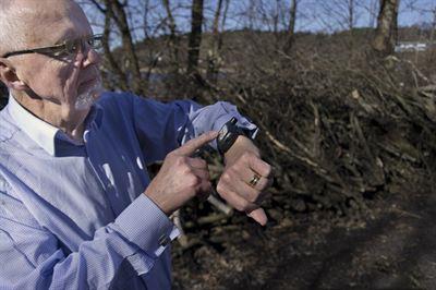Vad är ett GPS-larm? Mobila larm kallas även för GPS-larm. GPS betyder Global Positioning System, det är ett system för satellitnavigering som drivs av det amerikanska försvarsdepartementet.