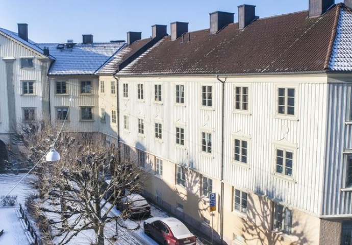 Strandridaregatan 18 Fina äldre byggnader med trevlig innergård