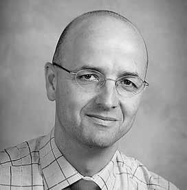 SIMON GRIFFIN MEDICINE HEDERSDOKTOR VID MEDICINSKA FAKULTETEN Med fokus på diabetes och fetma bland barn Simon Griffin är en internationellt etablerad forskare inom diabetes- och primärvårdsforskning.