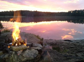 FÖGLÖBLADET 24 APRIL 2016 ÅLANDS SÖDRA SKÄRGÅRDSFÖRSAMLING GUDSTJÄNSTER APRIL 3.4 kl. 12.30 Högmässa i Kökar kyrka 1 söndagen e påsk, P. Karlsson, P.Hällund Kollekt: Finska bibelsällskapet r.f. 10.