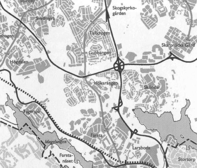 Även funktionellt har Hökarängen starka samband till dess förorter. Trots att invånarantal i Gubbängen är nästintill hälften av Hökarängens har denna stadsdel ett större utbud av samhällelig service.