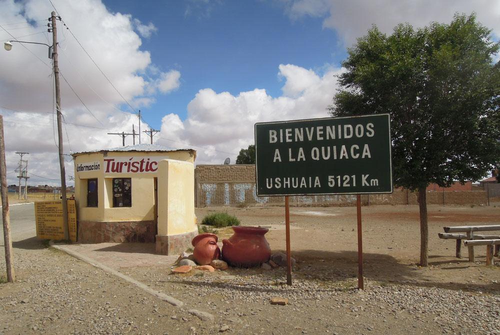 Två kilometer från Boliviagränsen. Argentina är ett galet långt land! Foto: Göran Pettersson INLEDNING November och december är fina månader att besöka de nordvästra delarna av Argentina.