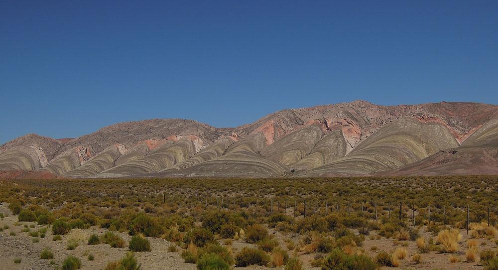 De varviga bergen i världsarvet Quebrada de Humahuaca. används ungefär lika ofta som Los Angeles kallas Nuestra Señora Reina de Los Ángeles. 7 december Detta blev en heldag i Calilegua National Park.