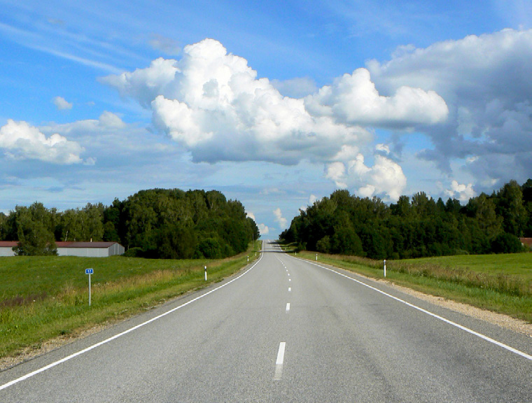 MARKNADEN OLJA EN DEL AV VÅR VARDAG Oljan används till största delen som energikälla, men den har också andra användningsområden.