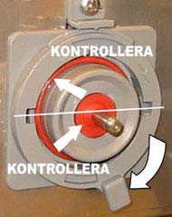 7. RENGÖRING: RENGÖRING VARJE VECKA Harmony ÅTERMONTERA : BLANDARSYSTEMET 7. Monteringsplattan sätts tillbaka genom att vrida reglaget (F) medsols.
