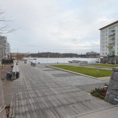 Exteriör Attraktiv adress intill Årstavikens vatten och det vackra Sjövikstorget.