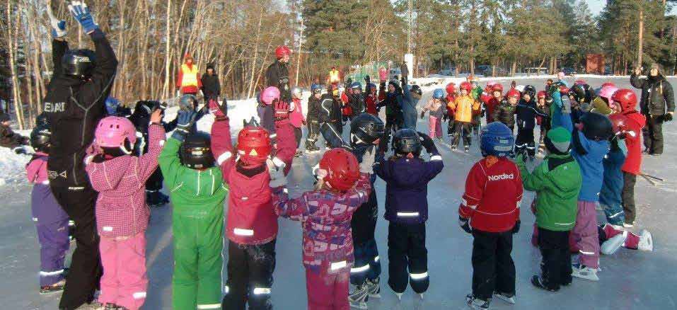 Bandykulpatrullen i skolorna! I år har Staffan, Gustav och Ronnie var runt i skolorna i Uppsävja, Danmark och Sävja.