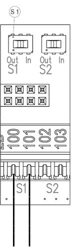 .. 20 Hz t : 50 ^ s on t : 50 ^ s off Ttröskelvärde: R : 20 Ω on R : 1 MΩ off Programmeringsalternativen för denna ingång finns beskrivna i in- gångar i kapitel Driftinstruktion.
