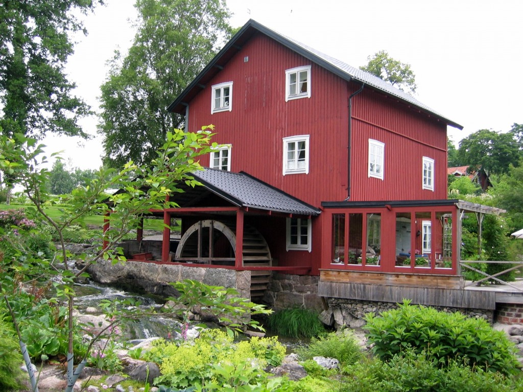 Kvarnen på Fors En fantastisk förvandling! Detta är Fors Kvarn på 2010-talet. Läs om förvandlingen av den fallfärdiga byggnaden till denna moderna bostad.