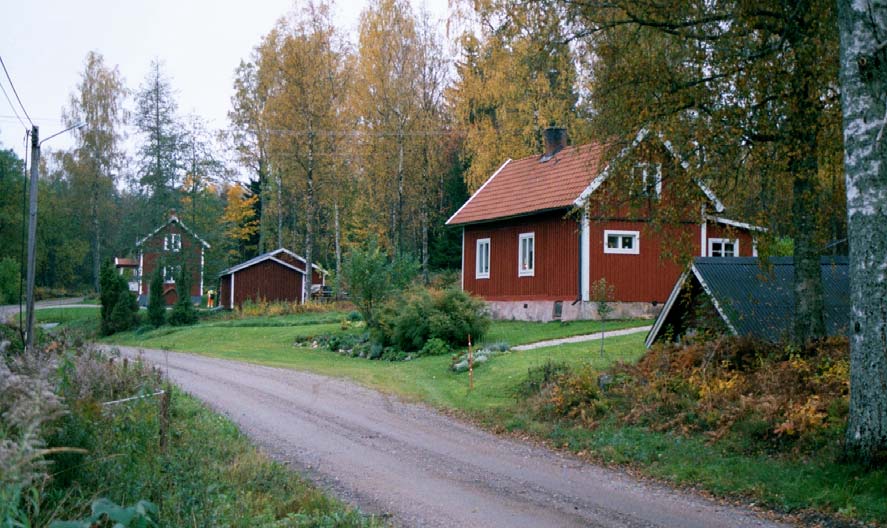 Bostäder för bolagsanställda och egnahemsbebyggelse. Vid tiden efter bolagsbildningarna (fr.o.m.1867), och framförallt efter sekelskiftet, förändrades bostadssituationen i Pershyttan då Pershytte Grufvebolag började uppföra bostäder för sina anställda.
