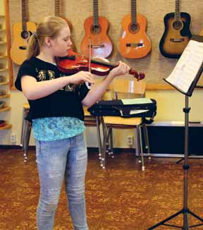 Kulturskolan Att spela eller sjunga är bra för inlärning och studier, det visar aktuell forskning. Tanken om estetiska lärprocesser grundar sig i utvecklingspsykologin.