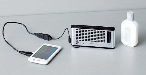 Micro Hydrogen TM ) i en Motorola MOTOSLVR L17 mobiltelefon. Motorola uppger att resultatet blev en fördubblad taltid mot nuvarande Li-jon batteri.